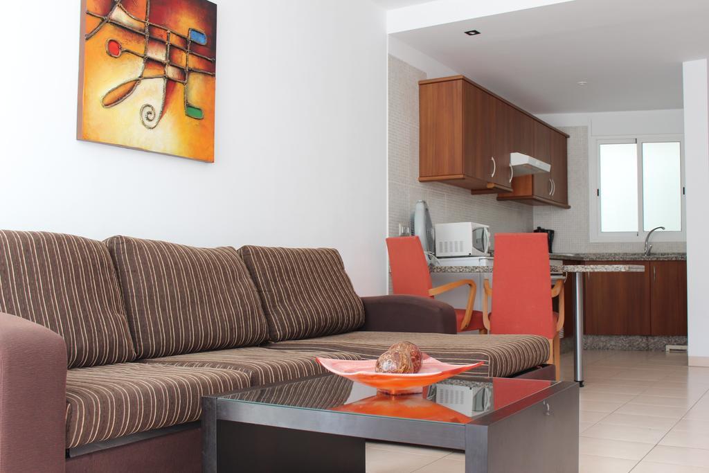 Arena Suites ปัวร์โตเดซานตีอาโก ภายนอก รูปภาพ