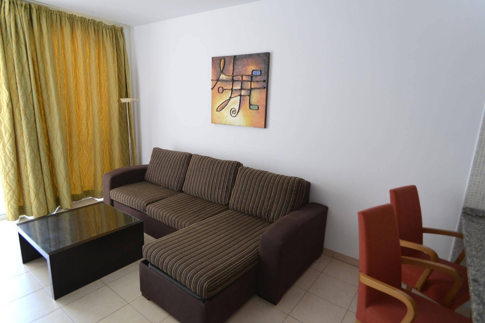 Arena Suites ปัวร์โตเดซานตีอาโก ภายนอก รูปภาพ